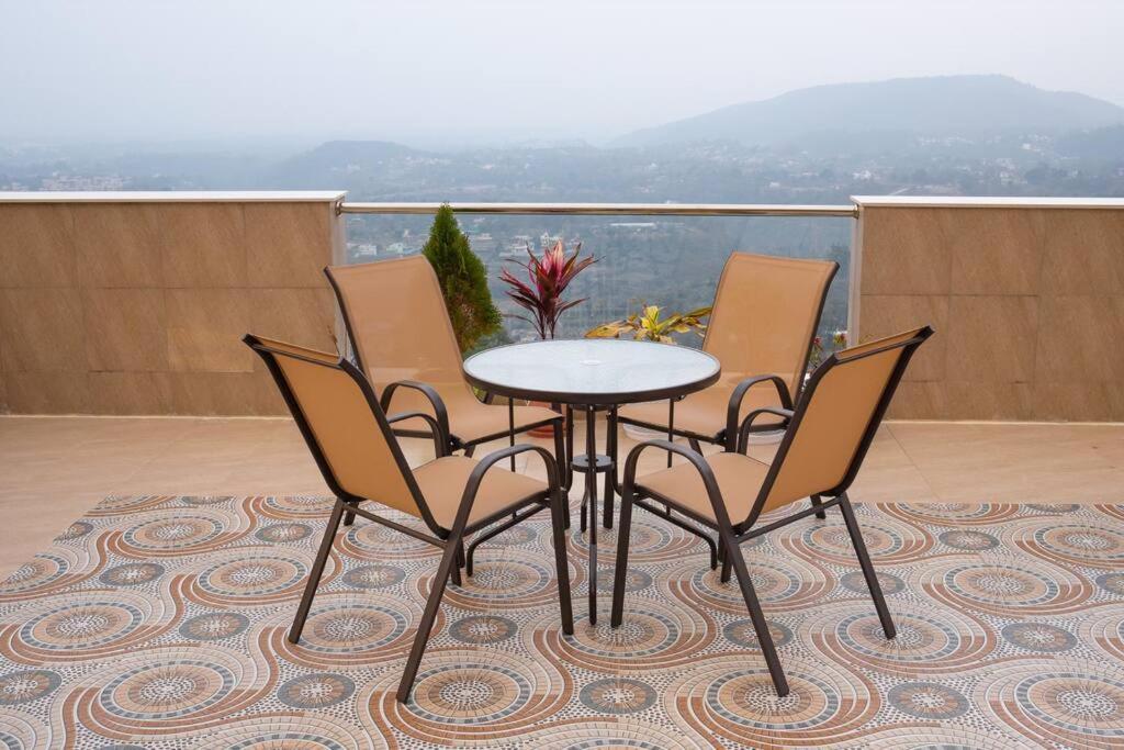 The Sage Villa - Luxury Homestay In Dehradun Ngoại thất bức ảnh