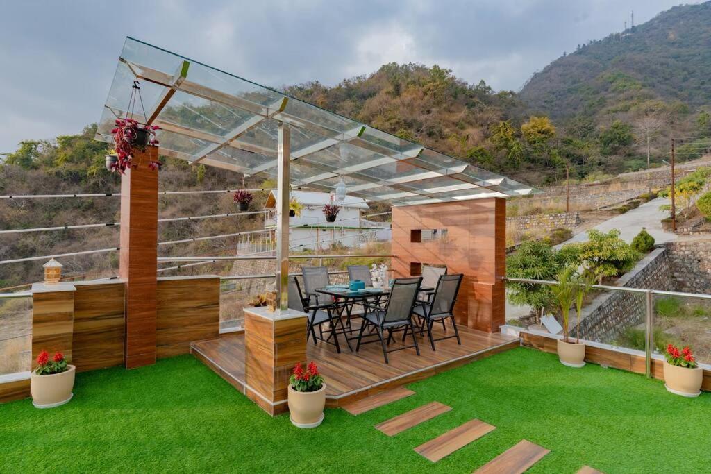 The Sage Villa - Luxury Homestay In Dehradun Ngoại thất bức ảnh